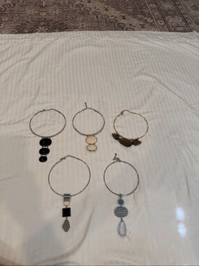 Women's Assorted Pendant Choker Necklace Set - Silver & Gold